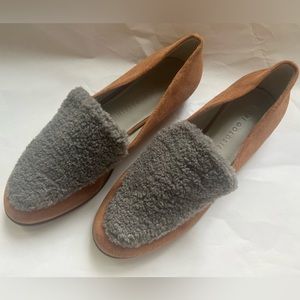 LOGO By Lori Goldstein Womens Size 7 Greer Suede Loafers with‎ Faux Fur front.